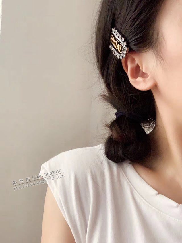 Dior飾品 迪奧經典熱銷款字母DIOR髮夾髮卡 Dior頭飾  zgd1425
